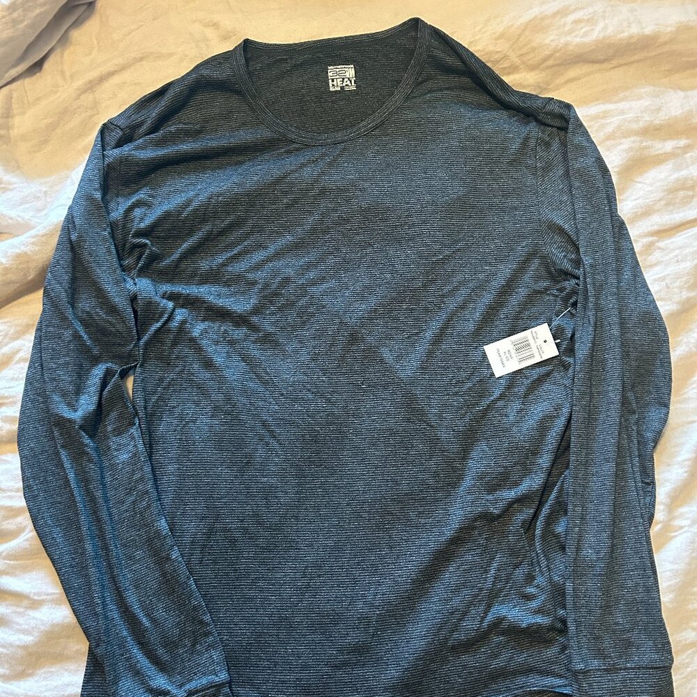 32 Degree Long Sleeve Crew Neck